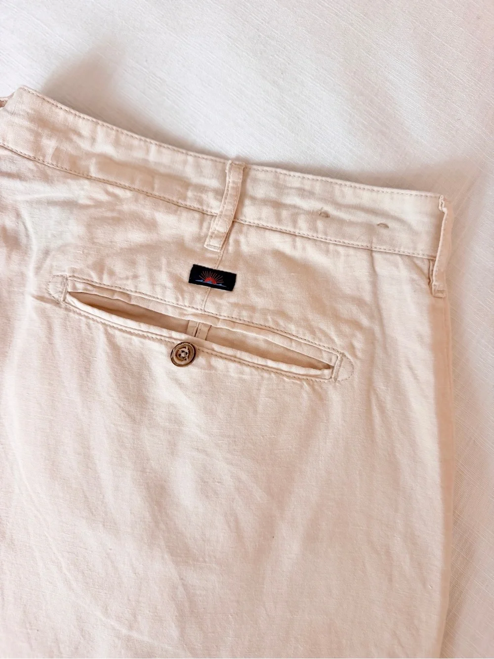 Faherty Mens Malibu light tan Shorts 9” size 2XL